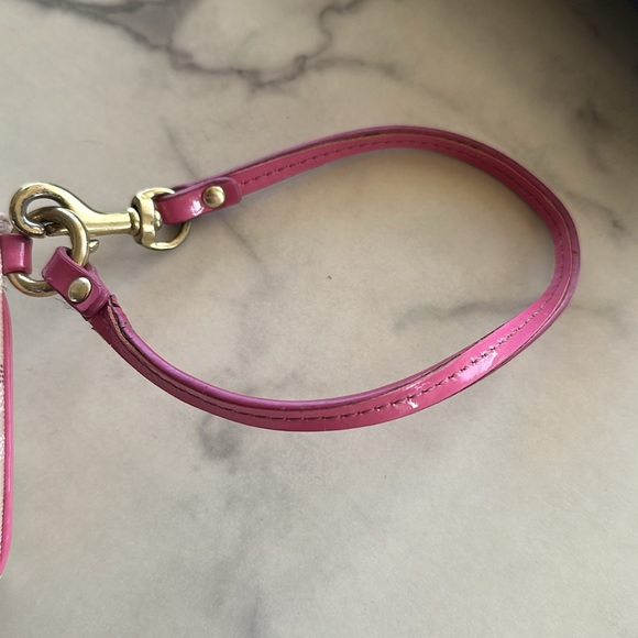 Coach wristlet. - Picture 3 of 6